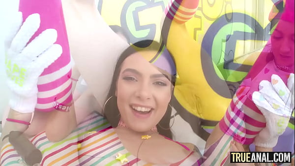 Two petite brunettes enjoy a sloppy ATM threesome 