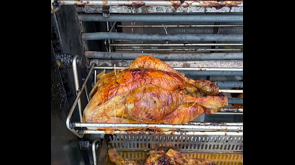 Sacrificial spit &ndash; the infernal dance of dripping fat 