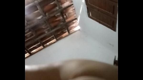 Esposa sentando no marido gostoso e deseja outro pau pra gosar