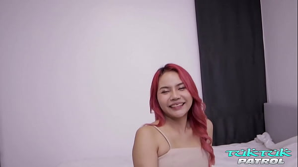 Hot Asian girl loves big dick 