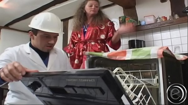 Play MP4 - Die Hausfrauenficker - Hannelore & Titus Steel