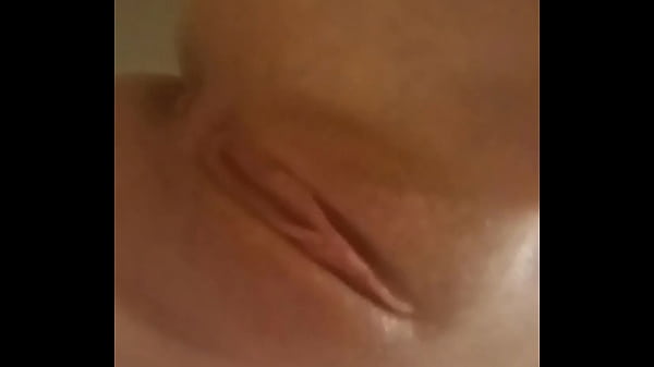 Bath time reveal for jewels