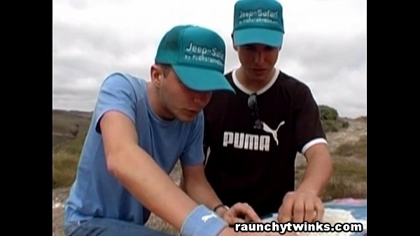 Play MP4 - Nudist Hiker Gets Blown By A Lost Dude In The Wild