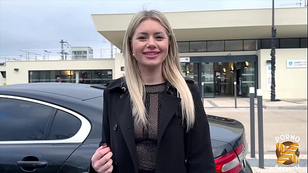 Georgia belle coquine est_adepte du sextoy