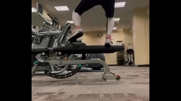 Young influencers dance live 