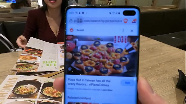 Play MP4 - Surprising Nina for Valentine's Day &lpar;326n&period;h&rpar;