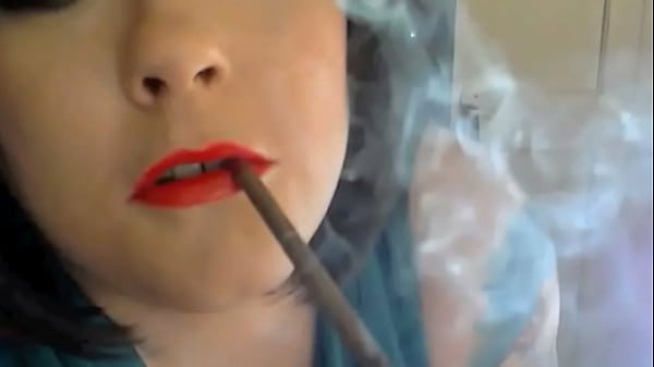 Play MP4 - BBW Tina Snua Smokes A More 120 Cigarette - Smoking Fetish