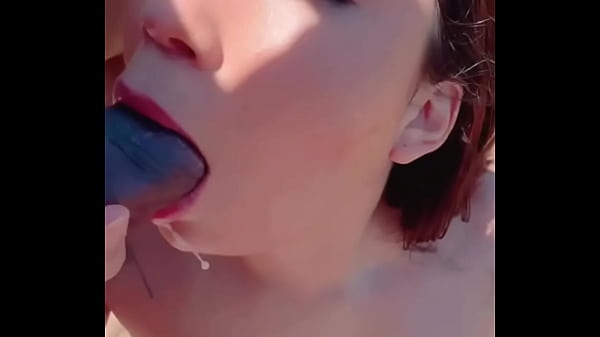 Play MP4 - Pedreiro fodeu meu cuzinho em p&uacute;blico Gostoso e Pedi pro safado Gozar Dentro