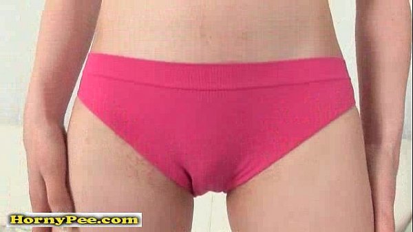 Brunette teen dildo pussy_and piss