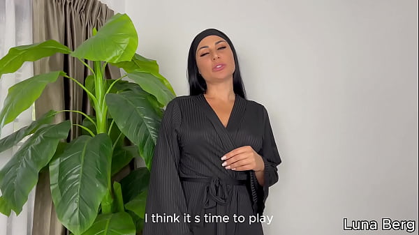 Nonton Big Tit Milf Gives Long Teasing Blowjob With No Cum Allowed thumbnail