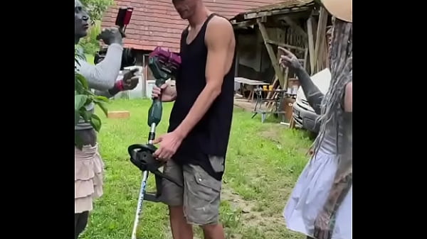 One more behind the scenes clip&mdash;do you like what&rsquo;s happening next what&rsquo;s your favorite part about bts mome