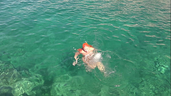 Blue water_and a naked girl