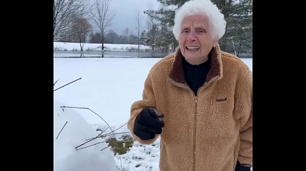 Aunty Like Big Dick thumbnail