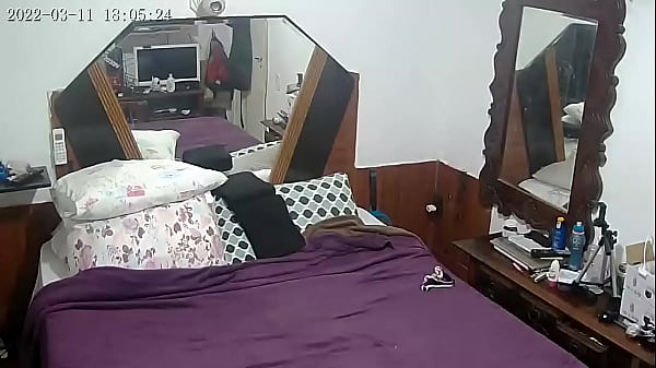 Gosto de ver ela se oferecendo para outros homens pelo celular . Paty Bumbum 13 988642871 pix 10_min 35_reais