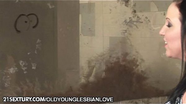 Laura and channel old young lesbian love in the toilette