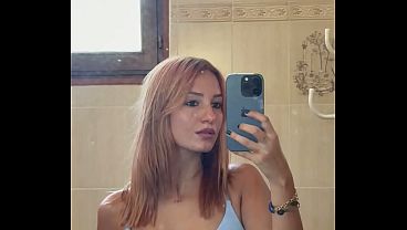 Nonton Holaaa thumbnail