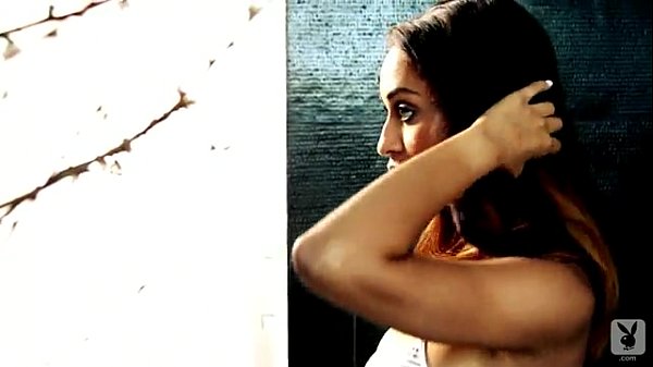 megan a_elizabeth gliss_gloss nude