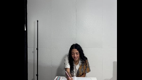 Nonton Alunos Fodem Na Sala De Aula Na Hora Do Recreio Novinha Que Tinha Completado 18 Anos ! thumbnail