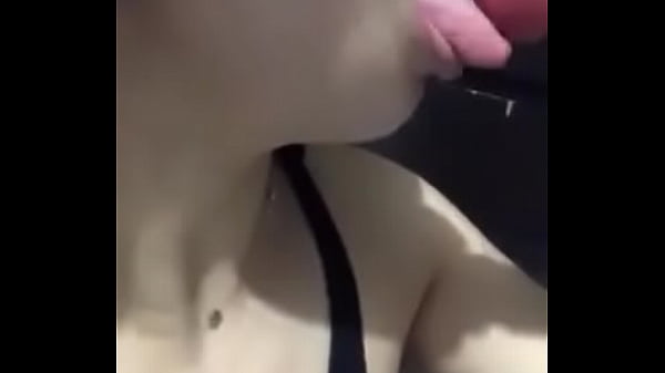 Jugando mamada verga sexo oral legua traviesa