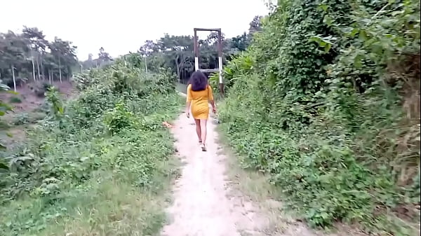 Walking The Fields Of Colombia! I Found A Humble Tourist, Who Had An Erection, We Did Not Have Sex Because The Neighbors Later Told The Wife Of The Infidelity thumbnail