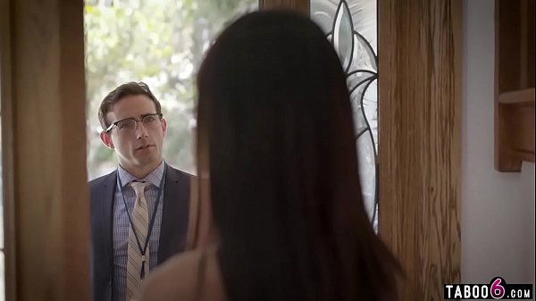 Play MP4 - Census taker talks himself into an 18 years old teen