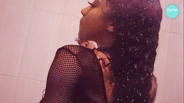 Queen Sheba in the Shower