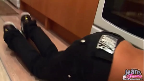 I really had to squeeze in thesesuper tight jeans