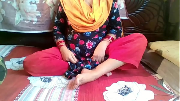 Play MP4 - I caught my Maid Doing Masturbating