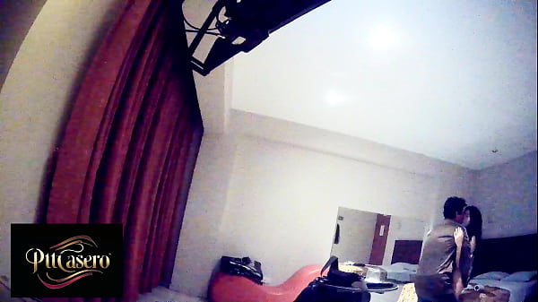 Play MP4 - LLEGANDO AL HOTEL PARA CACHARLA PARTE 1 &lpar;FLASH - FLASH - FLASH&rpar;