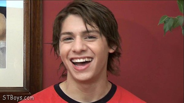 Play MP4 - Nude boy waxing his cock and poking his wet behind