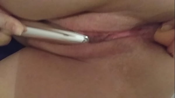 Socando_brinquedo no cuzinho