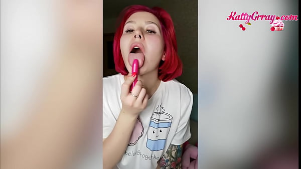 Play MP4 - Bitch with Red Hair With Butt Plug In The Ass Plays With Her Tight Pussy
