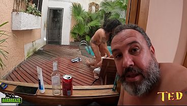 Espiando a foda na beira da piscina - Day Fagundes