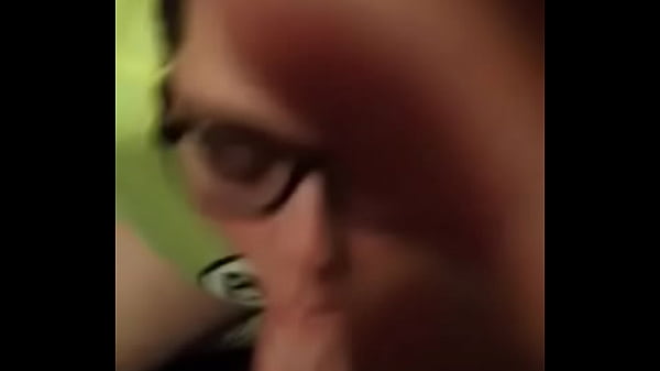 Nonton Let Her Down And Make Her B. thumbnail