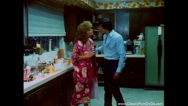 Play MP4 - Vintage Boat Sex MILF On Board