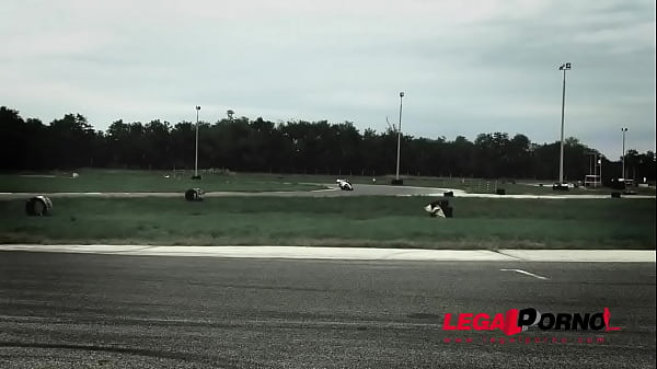 Nonton Biker Can't Wait To Fuck Latina Ginebra Bellucci's Tight Wet Pussy Gp647 thumbnail