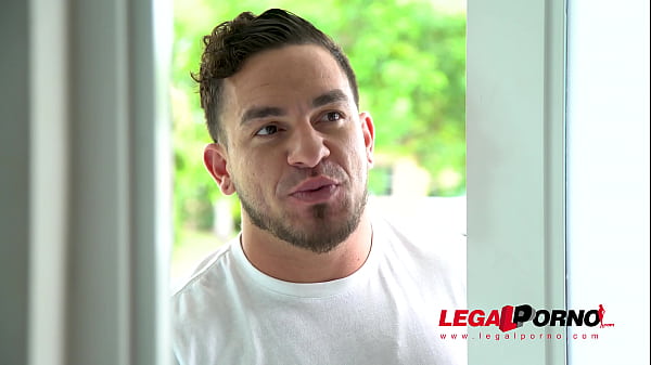 Petitevixen Alex Blake rides_stud s big hard_on in cowgirl until he cums GP509