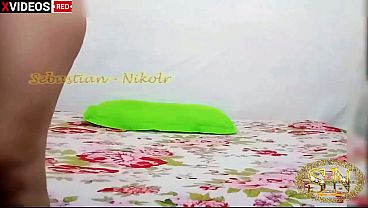 Nonton 18-year-old Stepdaughter Shows Off Her Big Ass In Homemade Video Of Sex With Stepdaughter thumbnail