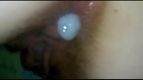 gozando dentro do cuzinho