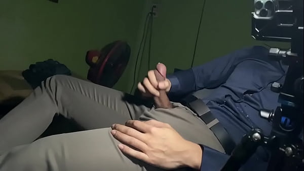 Play MP4 - Jerk off before going to work ชักว่าวก่อนไปทำงานครับ