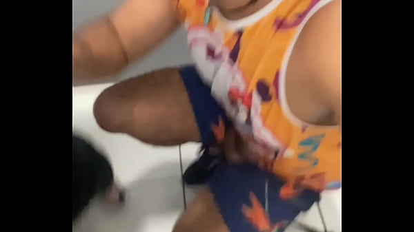 Pica Grossa E Muito Gostosa Para Esses Machos thumbnail