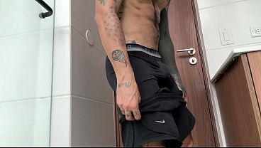 Nonton A Nice Handjob After Training While Showering Is What Becomes Macabreink thumbnail