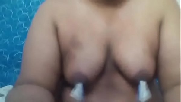 Play MP4 - boobs tease