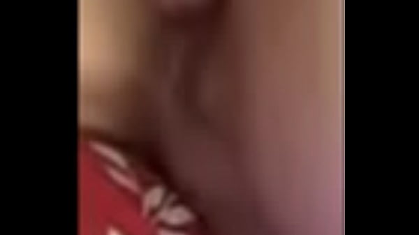 Slut stretches her pussy