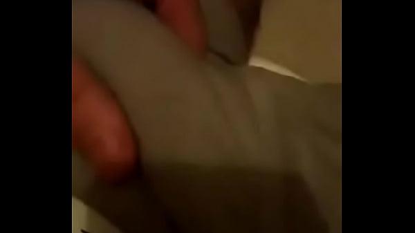 Mi vecino se toca el bulto