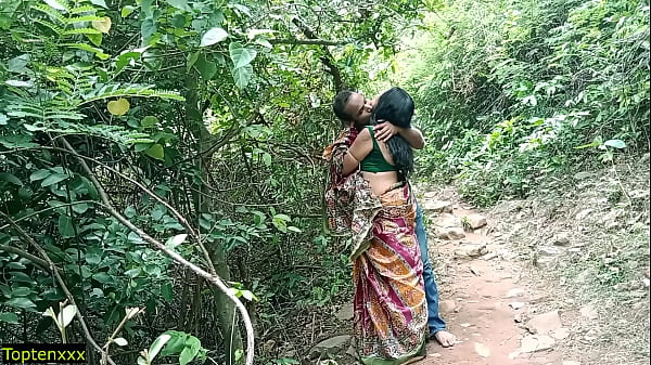 Indian Hot Bhabhi Outdoor Sex! Plz Don't Cum Inside Pussy!! thumbnail