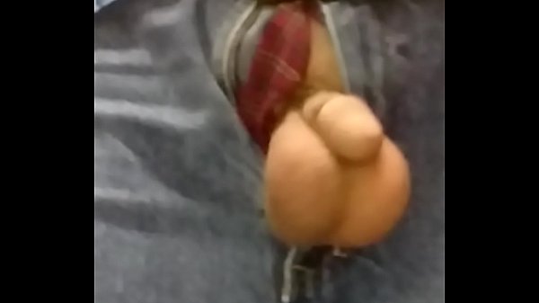 Play MP4 - Swinging my dick in slow motion