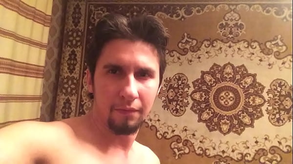 Play MP4 - Alone at home &numero; 1