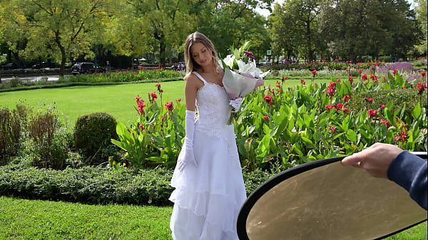 Play MP4 - Bride To Be Rebecca Volpetti Enjoys Anal Fucking From Hung Photographer's Assistant &lpar;Promo&rpar;