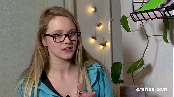 Exhibitionist Holly Dares_to Masturbate in the Hallway